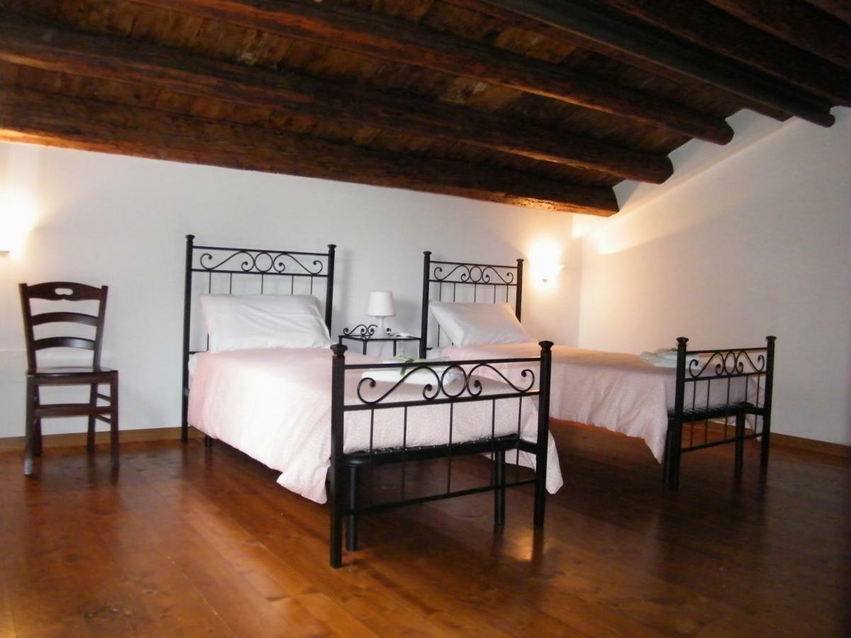 Il Nido Di Rondine Apartment โอแดร์โซ ภายนอก รูปภาพ